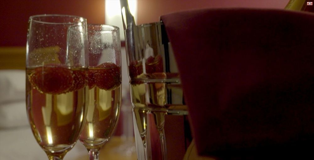 Portrush Adelphi Hotel Buitenkant foto Champagne