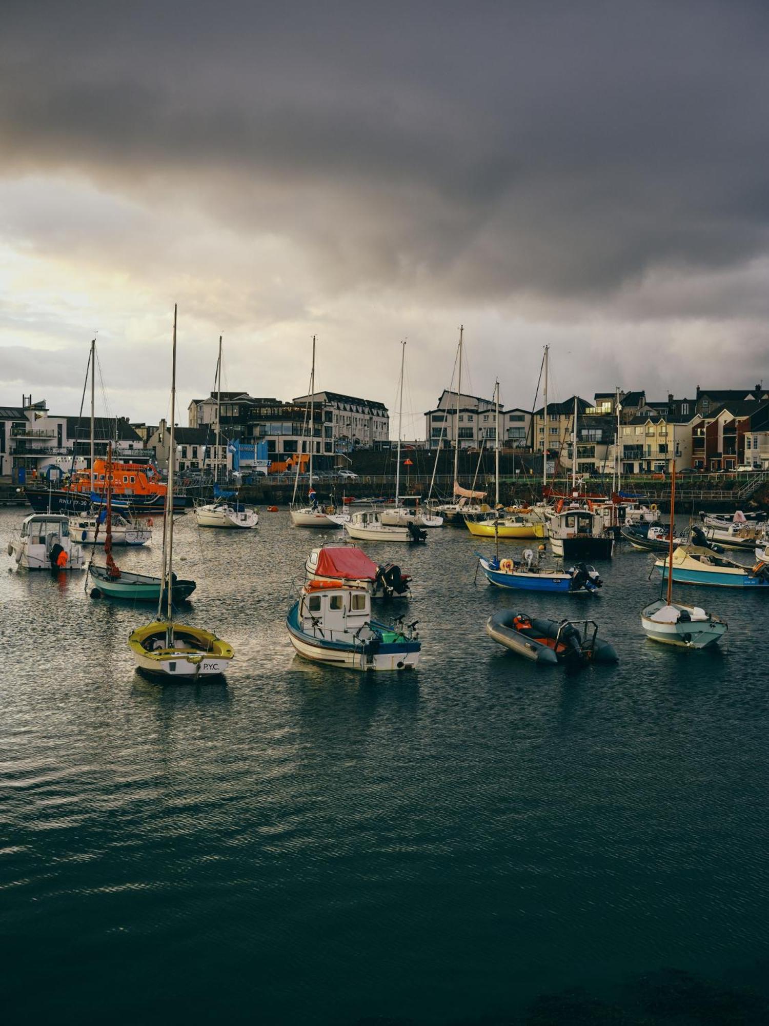 Portrush Adelphi Hotel Buitenkant foto
