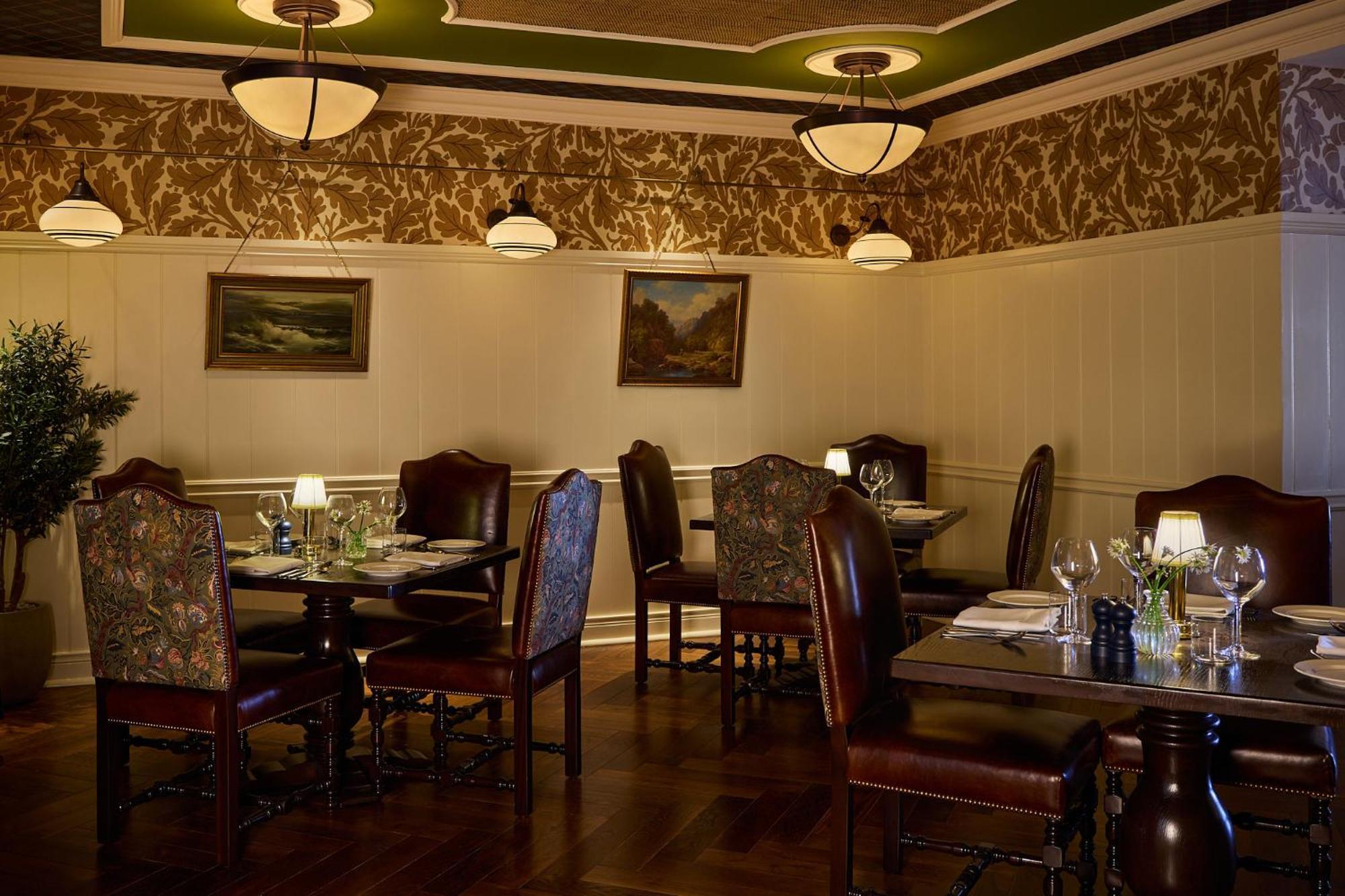 Portrush Adelphi Hotel Buitenkant foto